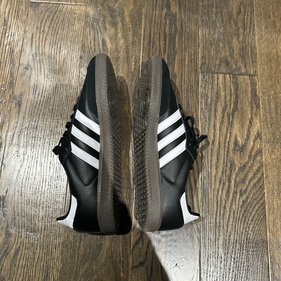 Selling adidas black sambas - Picture 4 of 6